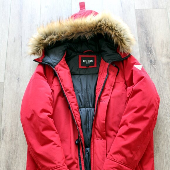 Guess Men's Red Faux-Fur Trim Hooded Long Snorkel Parka Coat Jacket Size Medium - Picture 1 of 5